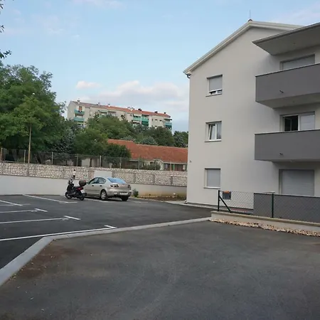 Gita Apartment